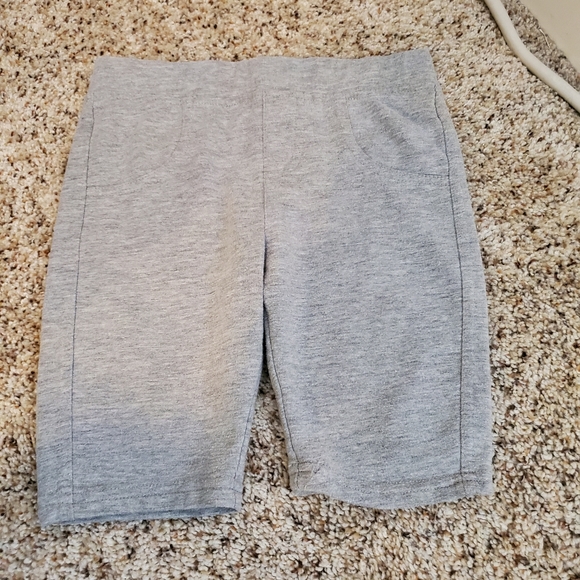 💜 Bundle: Little girl capris size 4/5 - Picture 4 of 6